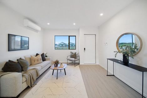 Photo of property in 3 Farranfore Road, Opaheke, Papakura, 2113