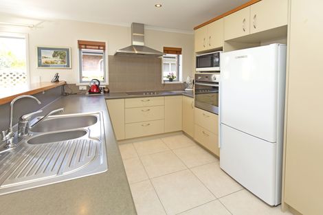 Photo of property in 76 Florence Avenue, Orewa, 0931