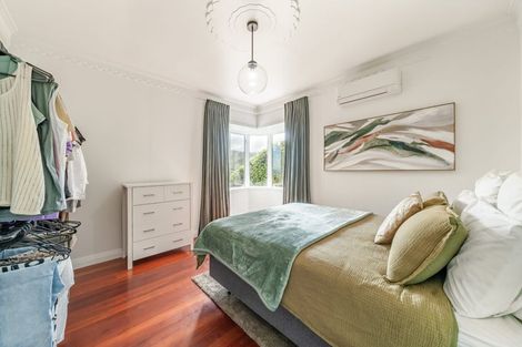 Photo of property in 147 Severn Street, Island Bay, Wellington, 6023