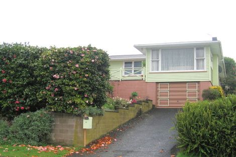 Photo of property in 8 Ogle Crescent, Te Kamo, Whangarei, 0112