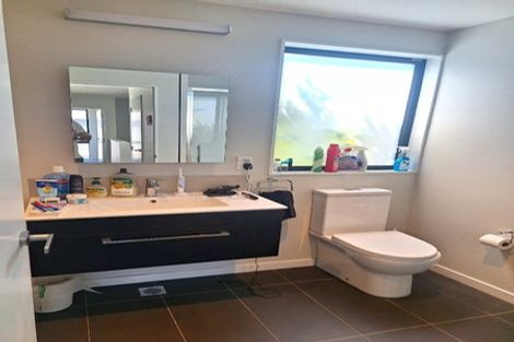 Photo of property in 18/6u Oswald Crescent, Paparangi, Wellington, 6037