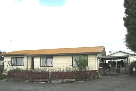 Photo of property in 1/26 Karepo Crescent, Ranui, Auckland, 0612