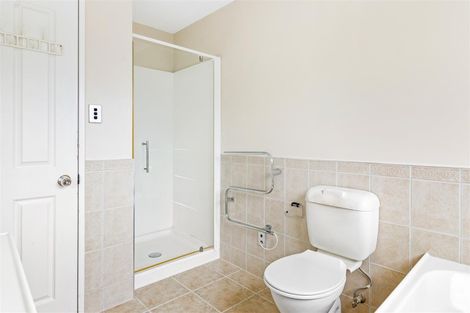 Photo of property in 10 Maypark Crescent, Flat Bush, Auckland, 2016