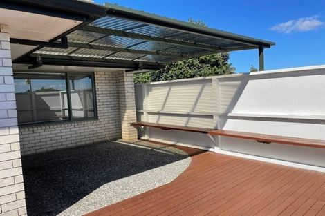 Photo of property in 2 Norm Pellow Drive, Manurewa, Auckland, 2105