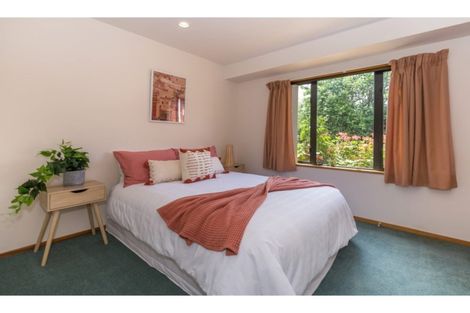 Photo of property in 6 Oakview Lane, Cashmere, Christchurch, 8022