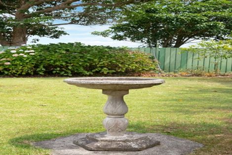 Photo of property in 123 Muir Avenue, Mangere Bridge, Auckland, 2022