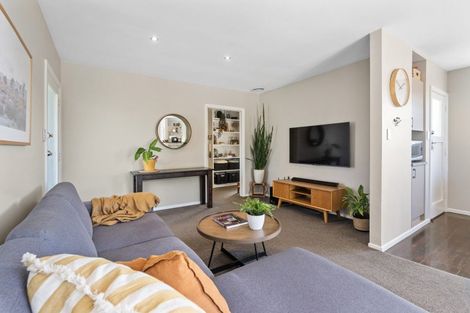 Photo of property in 2/62 Salisbury Road, Birkdale, Auckland, 0626