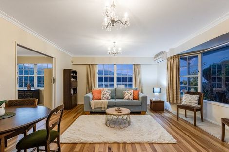 Photo of property in 71 Oriel Avenue, Tawa, Wellington, 5028