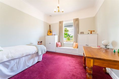Photo of property in 43 Rhodes Street, Waimate, 7924