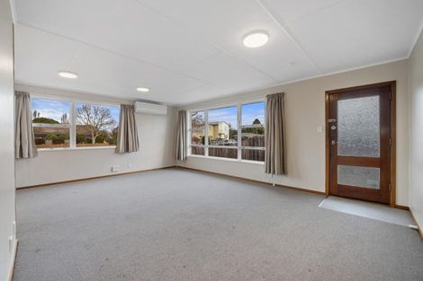 Photo of property in 49 Charnwood Crescent, Bishopdale, Christchurch, 8051