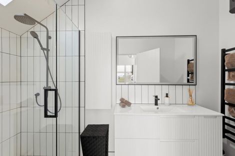 Photo of property in 1 Highview Terrace, Queenstown, 9300