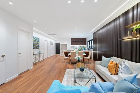 Photo of property in 25 Whakairo Crescent, Gulf Harbour, 0930