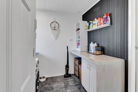 Photo of property in 16 Ngahere Street, Inglewood, 4330