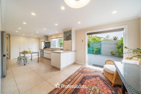 Photo of property in 8 Willoughby Street, Woburn, Lower Hutt, 5010