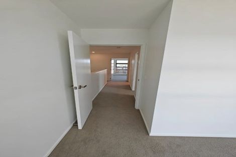 Photo of property in 4 Rauemi Way, Te Atatu South, Auckland, 0610