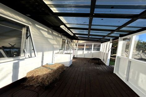 Photo of property in 2/21 Gloucester Road, Manurewa, Auckland, 2102