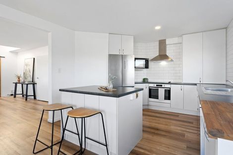 Photo of property in 16 Dudley Road, Lyttelton, 8082