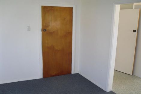 Photo of property in 33 Main Road, Wainuiomata, Lower Hutt, 5014