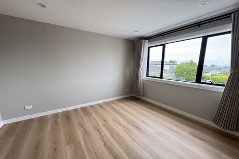 Photo of property in 42 Manu Place, Pinehill, Auckland, 0632