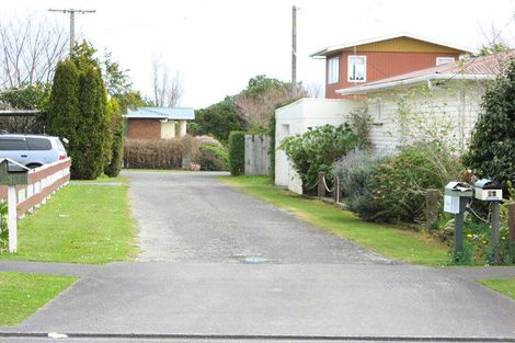 Photo of property in 5b Truby King Street, Merrilands, New Plymouth, 4312