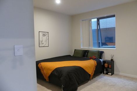 Photo of property in 8 Skua Road, Hobsonville, Auckland, 0616