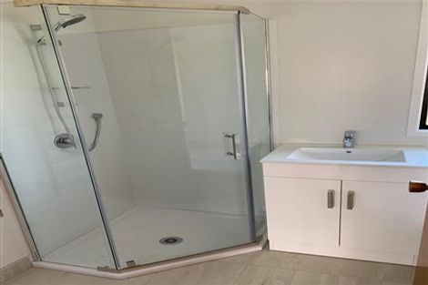 Photo of property in 91 Santiago Crescent, Unsworth Heights, Auckland, 0632