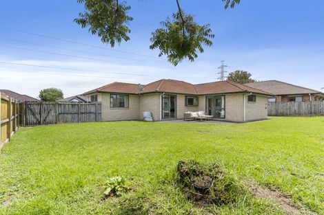 Photo of property in 3 Morewa Place, Takanini, 2112