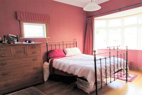 Photo of property in 11 Mckinley Crescent, Brooklyn, Wellington, 6021