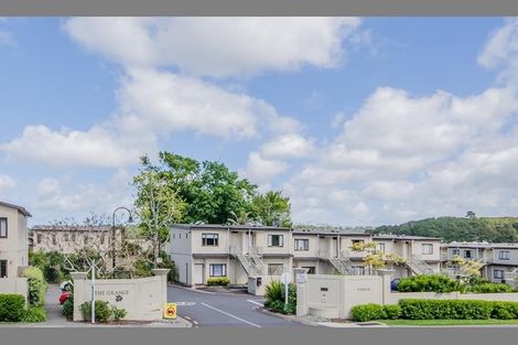 Photo of property in The Grange, 82/92 Bush Road, Albany, Auckland, 0632