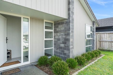 Photo of property in 34 Hills View Drive, Papamoa, 3118