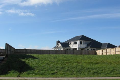 Photo of property in 8 Nottingham Drive, Hamilton East, Hamilton, 3216