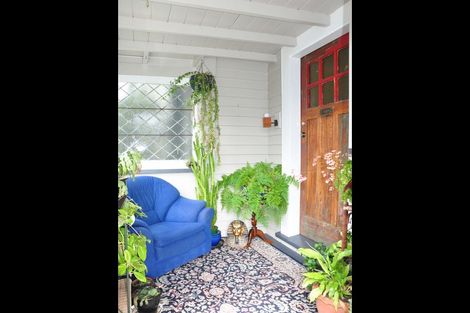 Photo of property in 52 Featherston Street, Takaro, Palmerston North, 4412