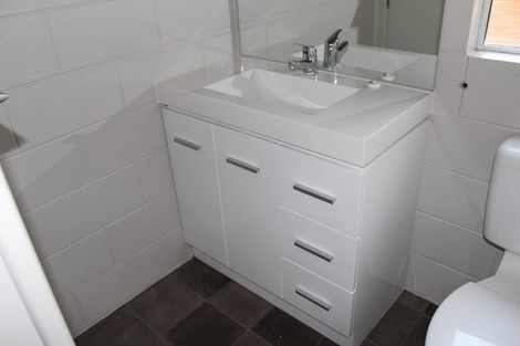 Photo of property in 17u4 May Street, Hamilton East, Hamilton, 3216