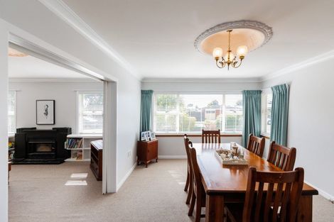 Photo of property in 5 Sheffield Street, Awapuni, Palmerston North, 4412