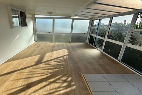 Photo of property in 24 Spencer Road, Pinehill, Auckland, 0632