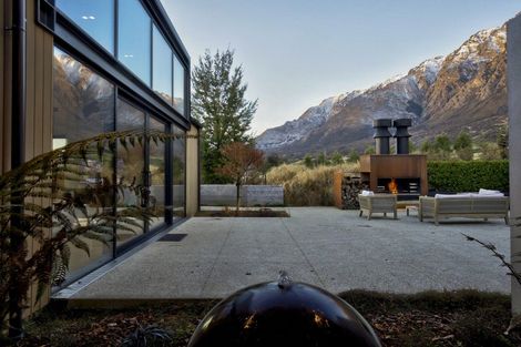 Photo of property in 24 Double Cone Road, Jacks Point, Queenstown, 9371