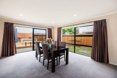 Photo of property in 35 Rosalie Terrace, Kelvin Grove, Palmerston North, 4414