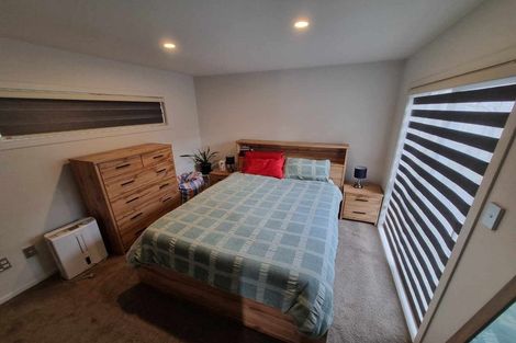 Photo of property in 6b Binsted Road, New Lynn, Auckland, 0600