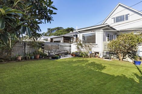 Photo of property in 7 Pinnacle Street, Seatoun, Wellington, 6022