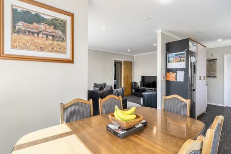 Photo of property in 8 Surrey Street, Stratford, 4332