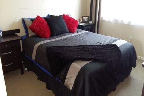 Photo of property in 7 Terrance Grove, Paparangi, Wellington, 6037