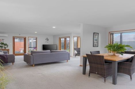 Photo of property in 52 Arlington Street, Burnside, Christchurch, 8053
