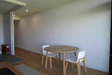 Photo of property in Frank Sargeson Apts, 406/74 Anzac Street, Takapuna, Auckland, 0622