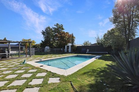 Photo of property in 27 Oak Grove, Ashburton, 7700