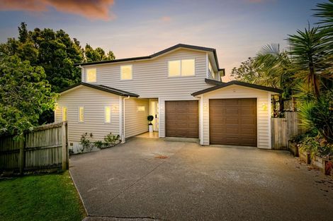Photo of property in 311b Great North Road, Henderson, Auckland, 0612
