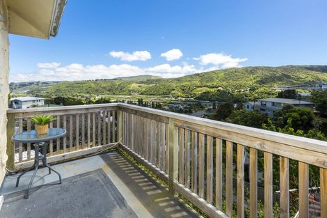Photo of property in 3 Lord Street, Stokes Valley, Lower Hutt, 5019