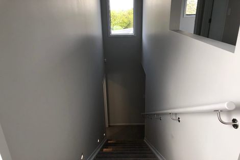 Photo of property in 3 Makete Crescent, Hobsonville, Auckland, 0618