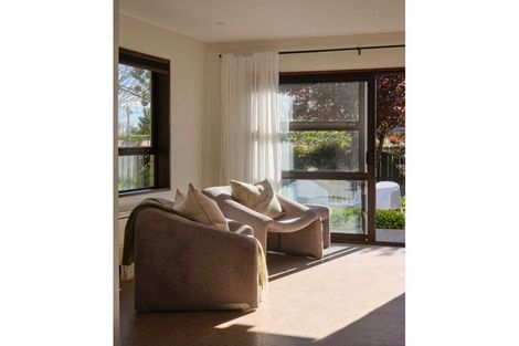 Photo of property in 1/37 Augusta Street, Redcliffs, Christchurch, 8081