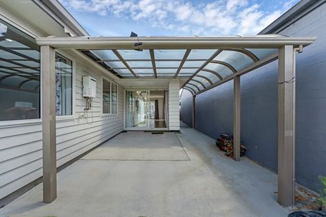 Photo of property in 9 Rere Close, Takanini, 2112