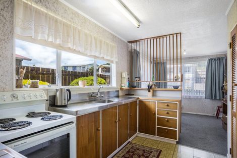 Photo of property in 69 Gloaming Hill, Titahi Bay, Porirua, 5022